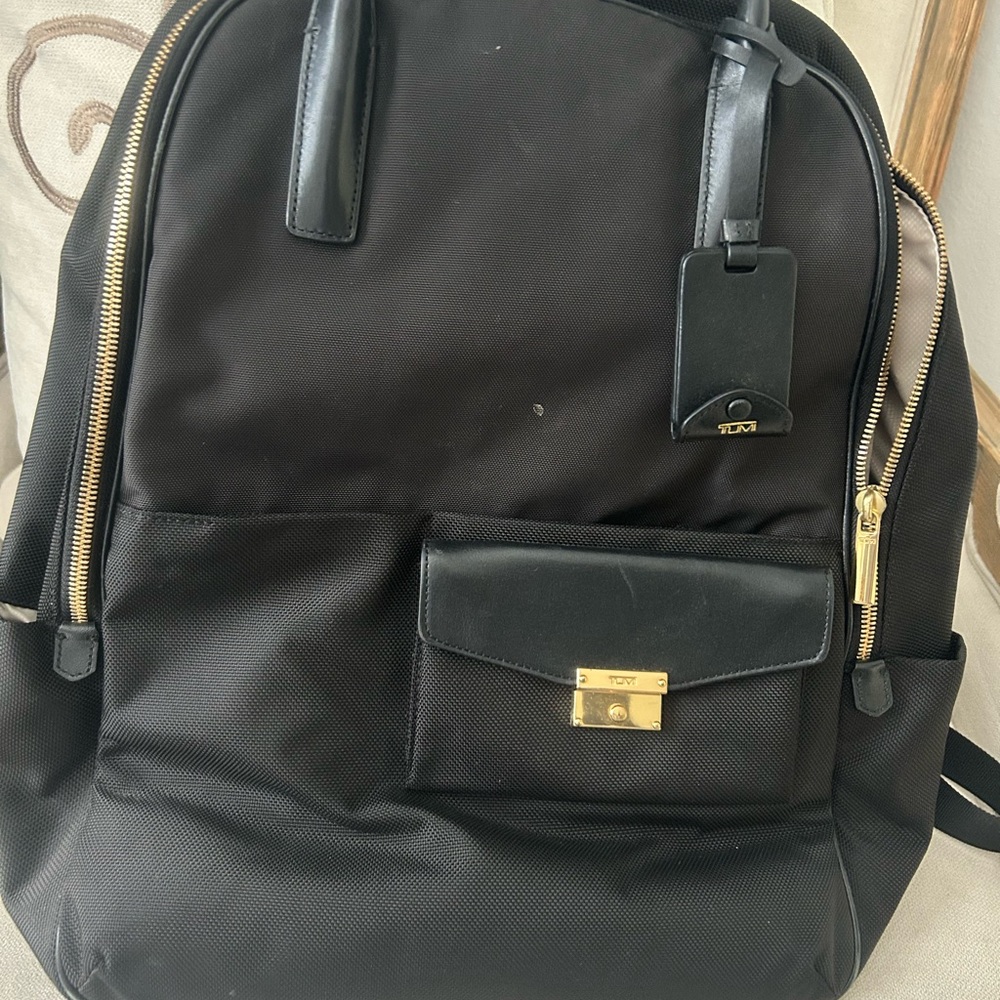 Stylish Black and Gold Men's Backpack